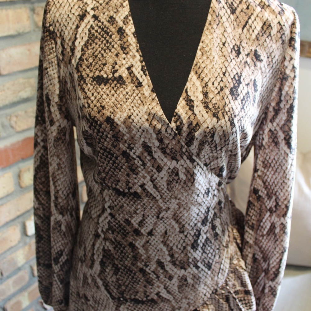 1.State Birch Snake Print Dress | Wild Elegance | Chic Statement | Day-to-Night - Picture 2 of 7